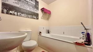 Photo 19- click for photo gallery